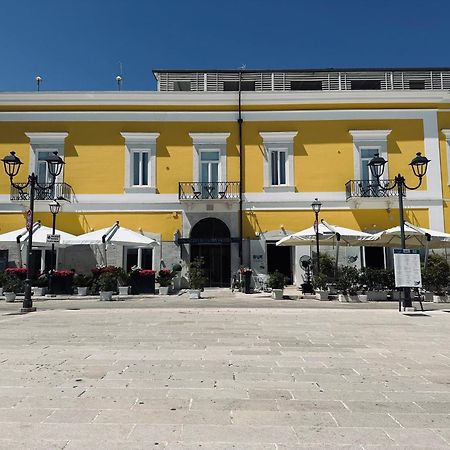 Palazzo Bonomi Hotel Bisceglie Exterior foto